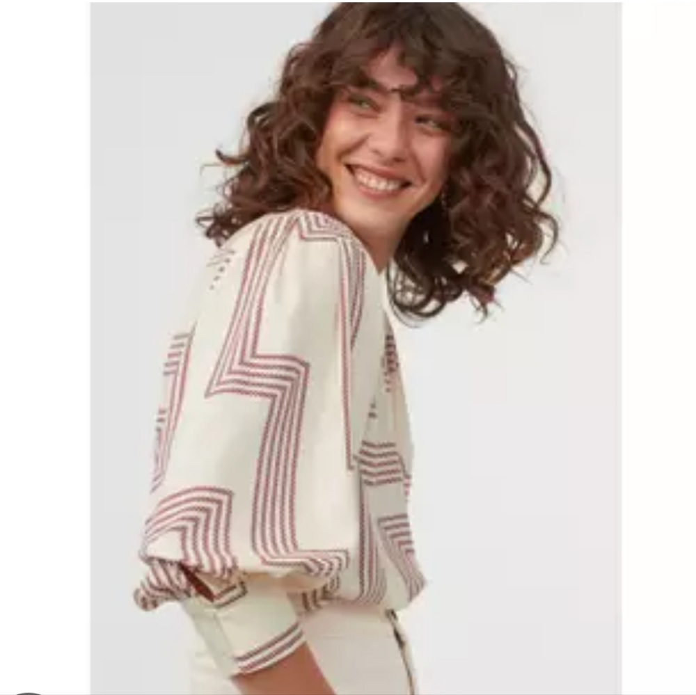 H&M patterned cream blouse, three-quarter billow sleeves with cuff